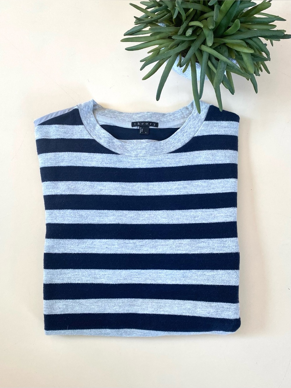 THEORY - Men's Crewneck Sweater - Navy & Gray Stripes